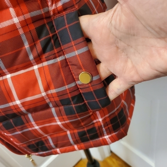 EC Charter Club Quilted Red Buffalo Plaid Puffer Vest Size Medium, preppy - Picture 7 of 9